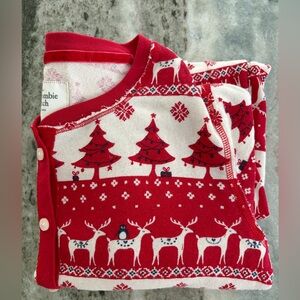 Abercrombie & Fitch Woman’s Small One Piece Holiday Pajama Red White. EUC